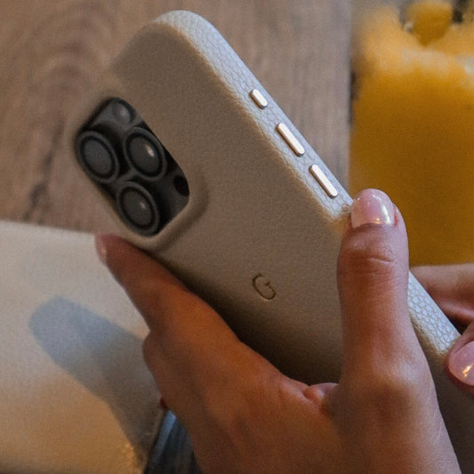 Case iPhone 16  Pro Beige